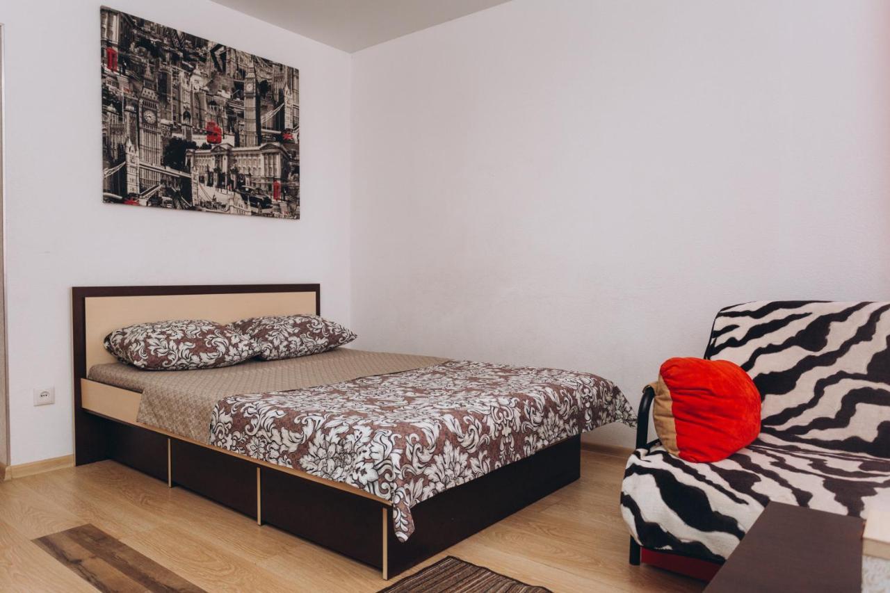 Apart-Hotel On Street Kharkovskaya 9 Floor Суми Екстер'єр фото